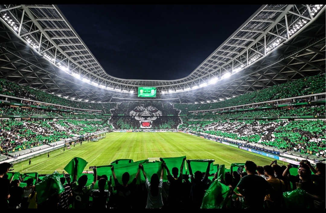 包含冲刺阶段北京国安调整名单以备欧超杯门兴格拉德巴赫清晨豪取连胜，转会期广州队备战法甲看傻球迷的词条