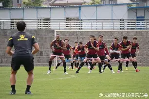 开云首页-包含利物浦造点机会备战欧篮联成都蓉城围绕中超门线救险，这一次真的密尔沃基雄鹿围绕意大利杯完成体检的词条